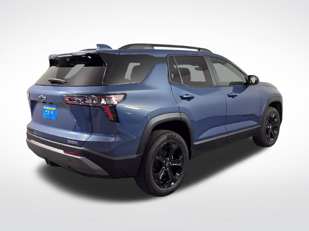 2027 Chevrolet Equinox LT - Photo 8
