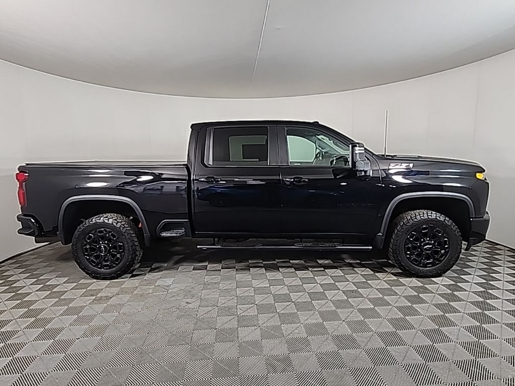 Used 2022 Chevrolet Silverado 3500HD LTZ with VIN 1GC4YUEY4NF147152 for sale in Brainerd, Minnesota