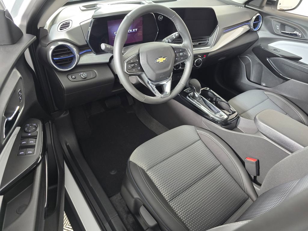 2026 Chevrolet Trax LT - Photo 10