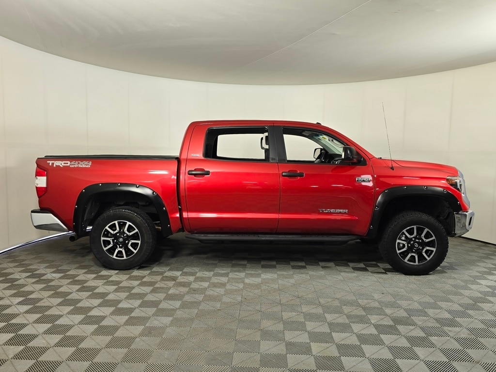 Used 2014 Toyota Tundra SR5 with VIN 5TFDW5F18EX326995 for sale in Brainerd, Minnesota