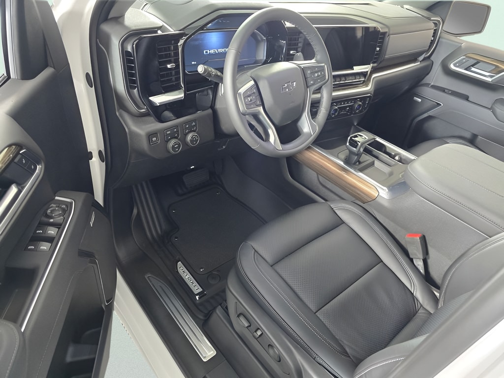2025 Chevrolet Silverado 1500 RST - Photo 9