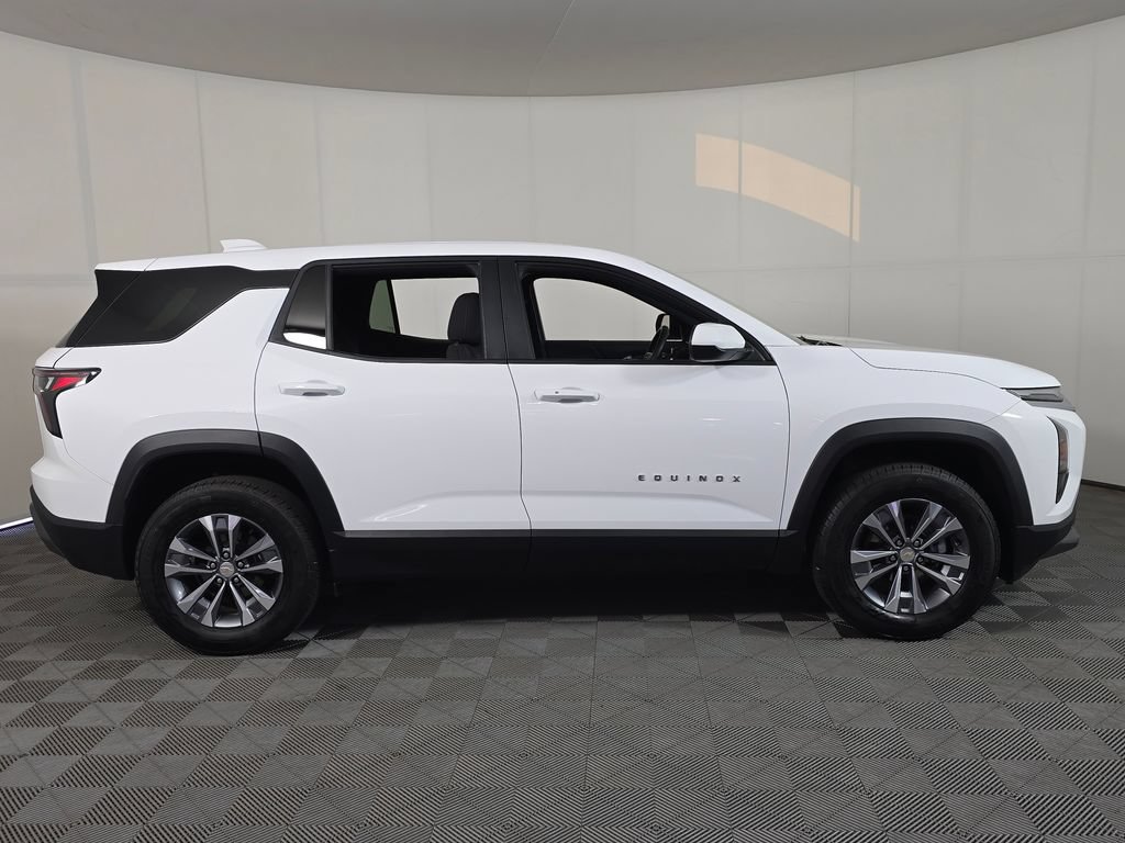 2026 Chevrolet Equinox LT - Photo 8