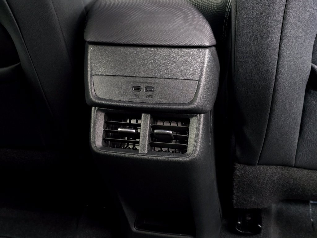 2027 Chevrolet Equinox LT - Photo 20