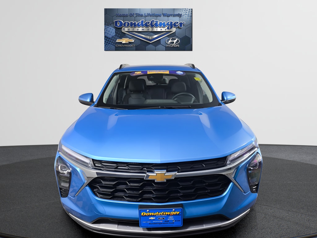 2026 Chevrolet Trax LT - Photo 8