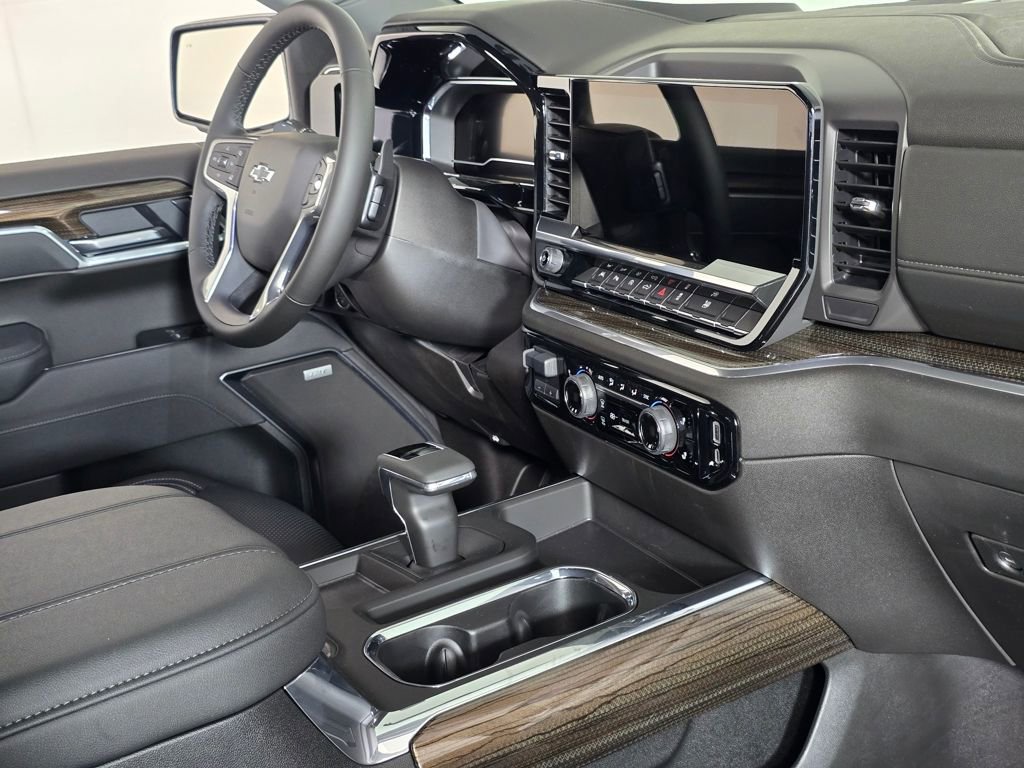 2025 Chevrolet Silverado 1500 RST - Photo 18