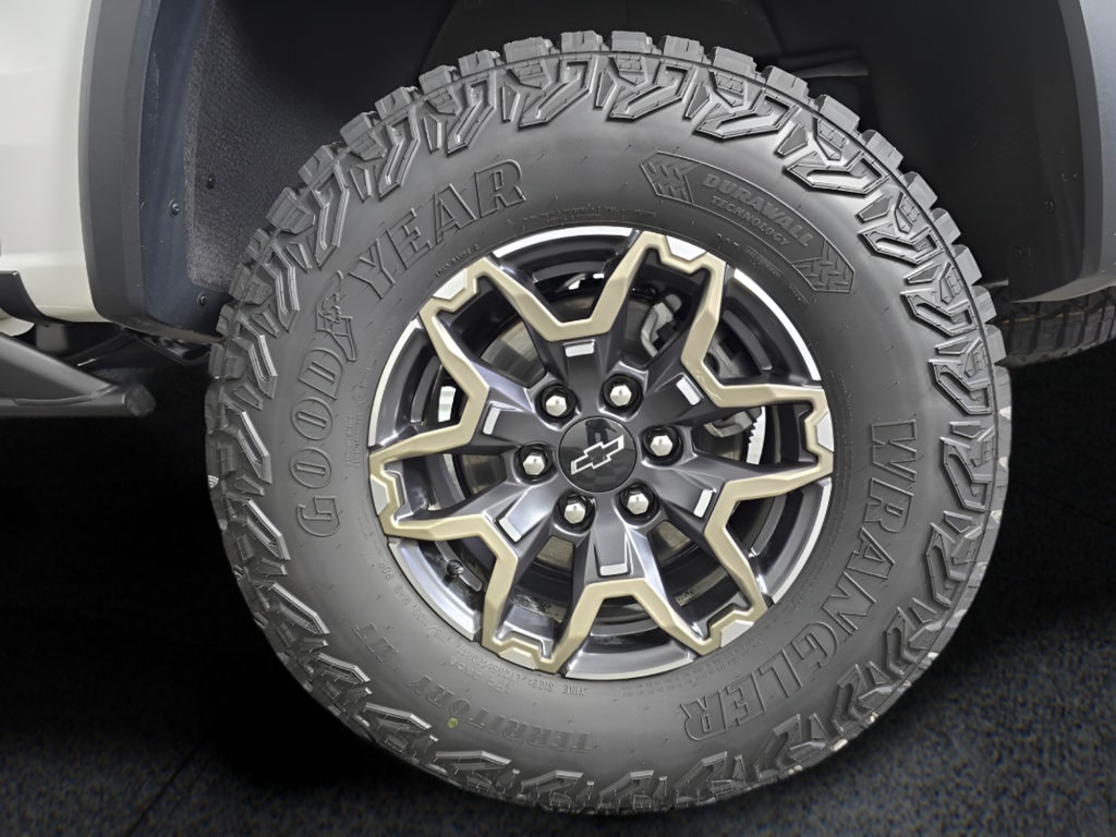 2026 Chevrolet Colorado ZR2 - Photo 38