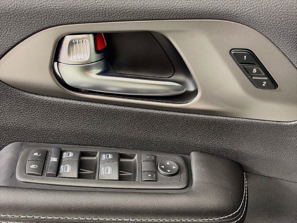 2027 Chrysler Pacifica Select - Photo 17