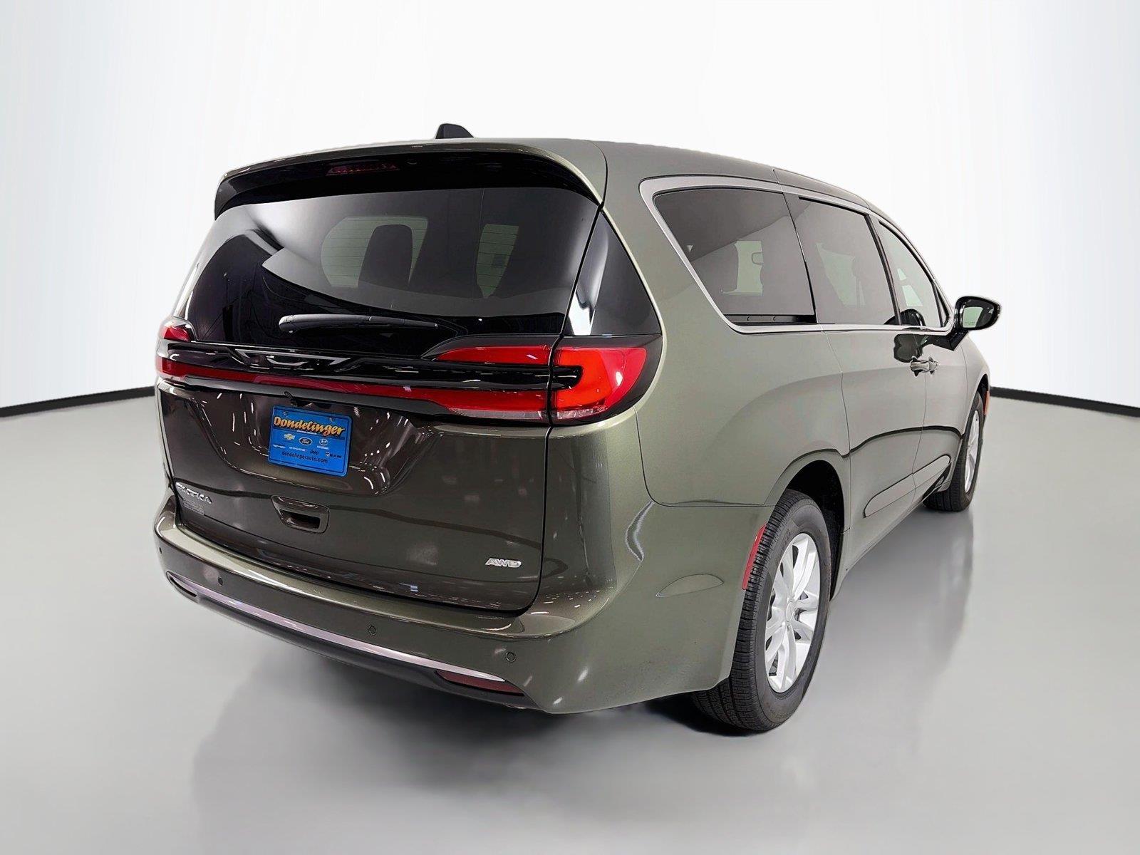 2027 Chrysler Pacifica Select - Photo 7