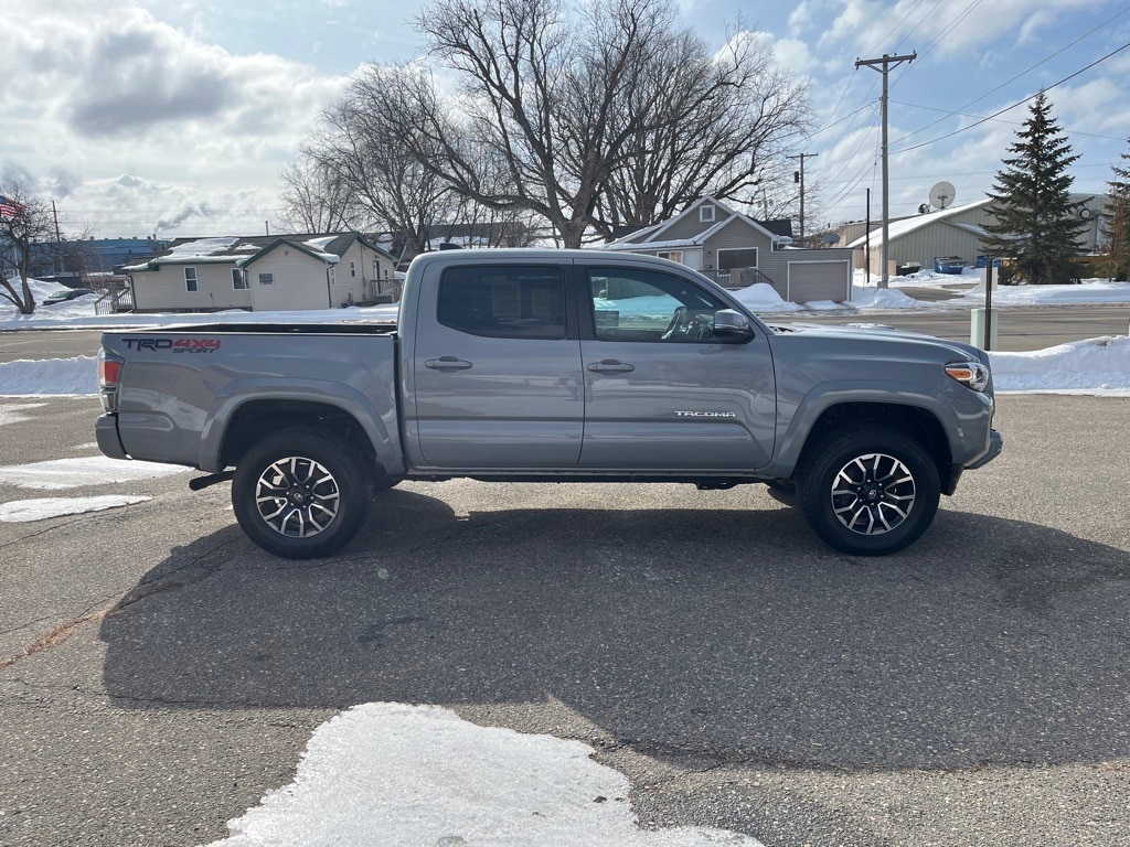 Used 2020 Toyota Tacoma TRD Off Road with VIN 5TFCZ5AN8LX225241 for sale in Grand Rapids, Minnesota