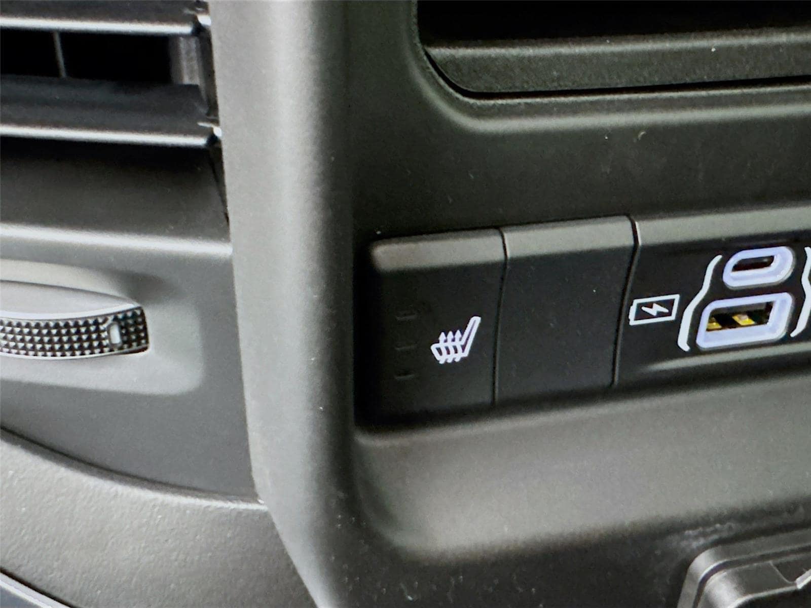 2026 RAM 1500 Laramie - Photo 26