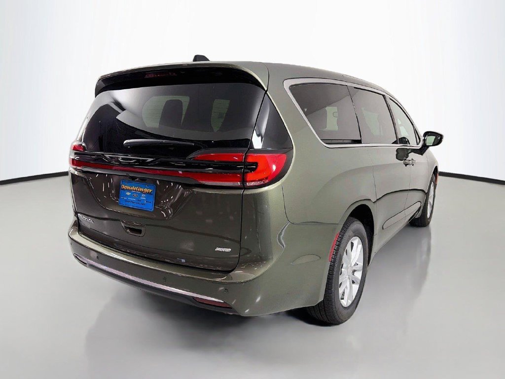 2027 Chrysler Pacifica Select - Photo 7