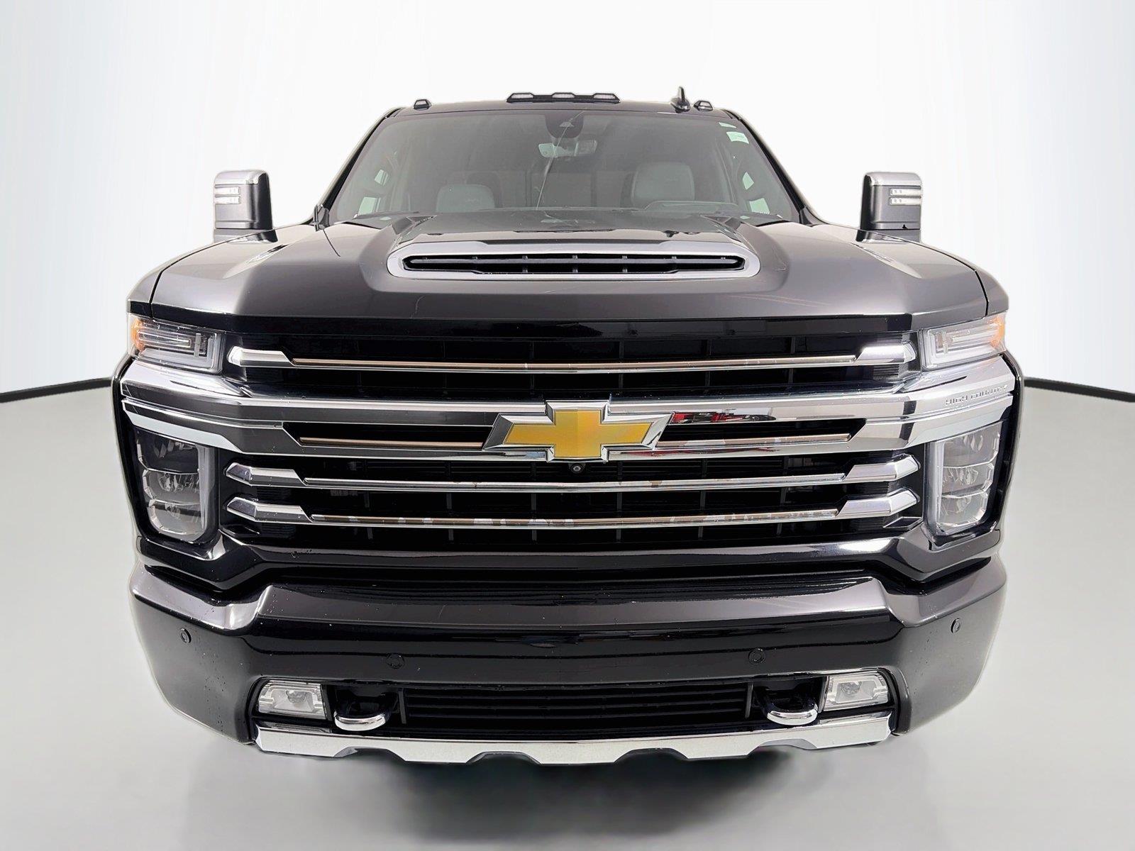 Used 2020 Chevrolet Silverado 3500HD High Country with VIN 1GC4YVEY2LF105937 for sale in Cohasset, Minnesota