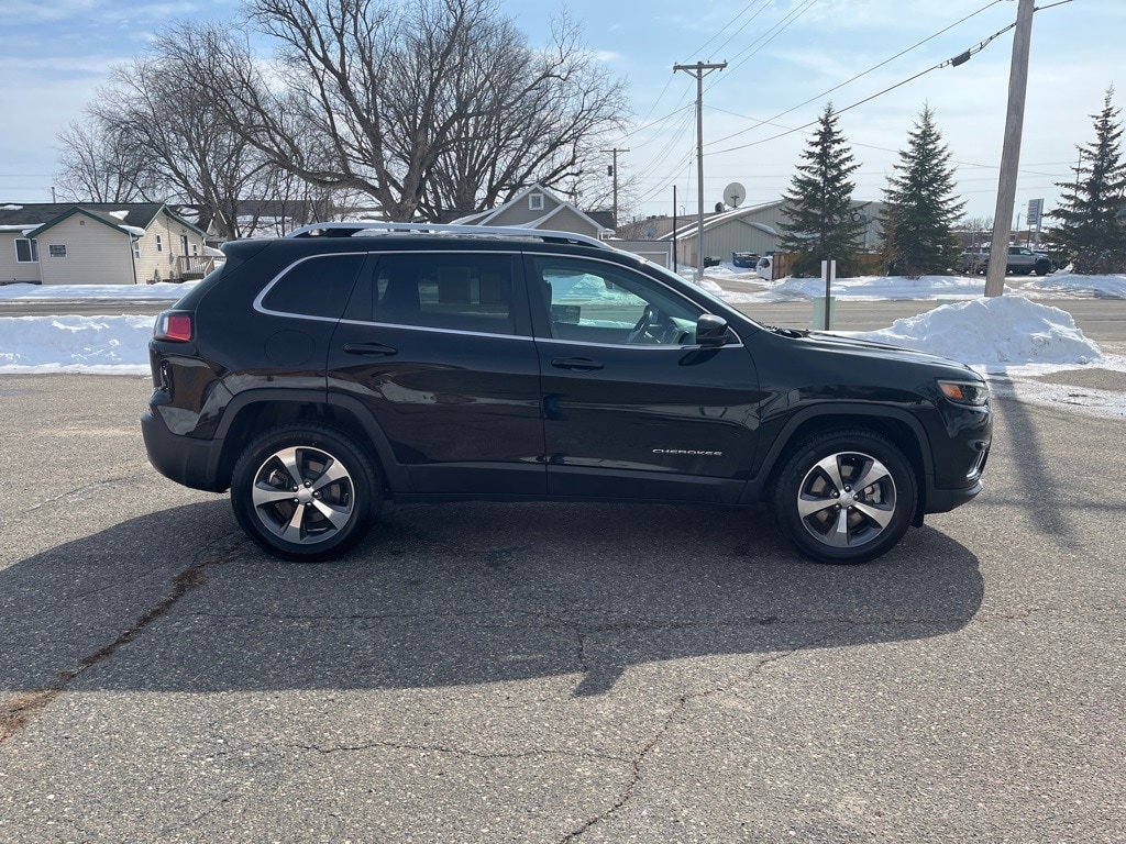Used 2019 Jeep Cherokee Limited with VIN 1C4PJMDX4KD435500 for sale in Grand Rapids, Minnesota
