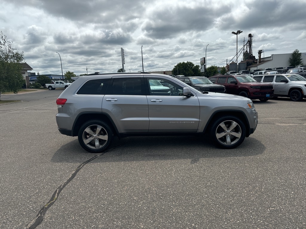 Used 2014 Jeep Grand Cherokee Limited with VIN 1C4RJFBG1EC398312 for sale in Grand Rapids, Minnesota