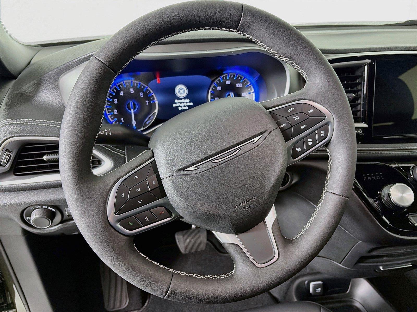 2027 Chrysler Pacifica Select - Photo 12