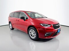 2026 Chrysler Pacifica Limited Passenger Van