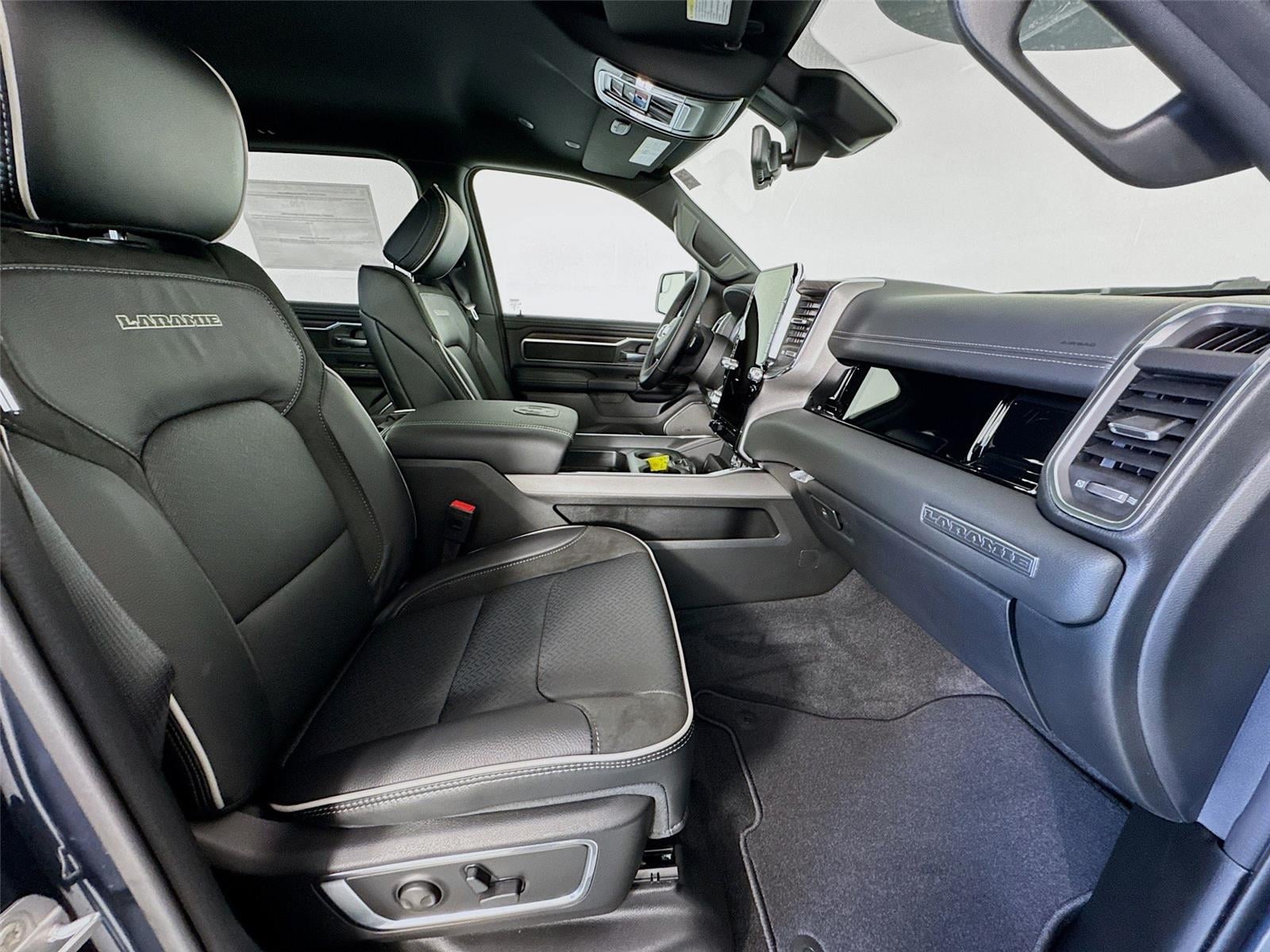2026 RAM 1500 Laramie - Photo 30