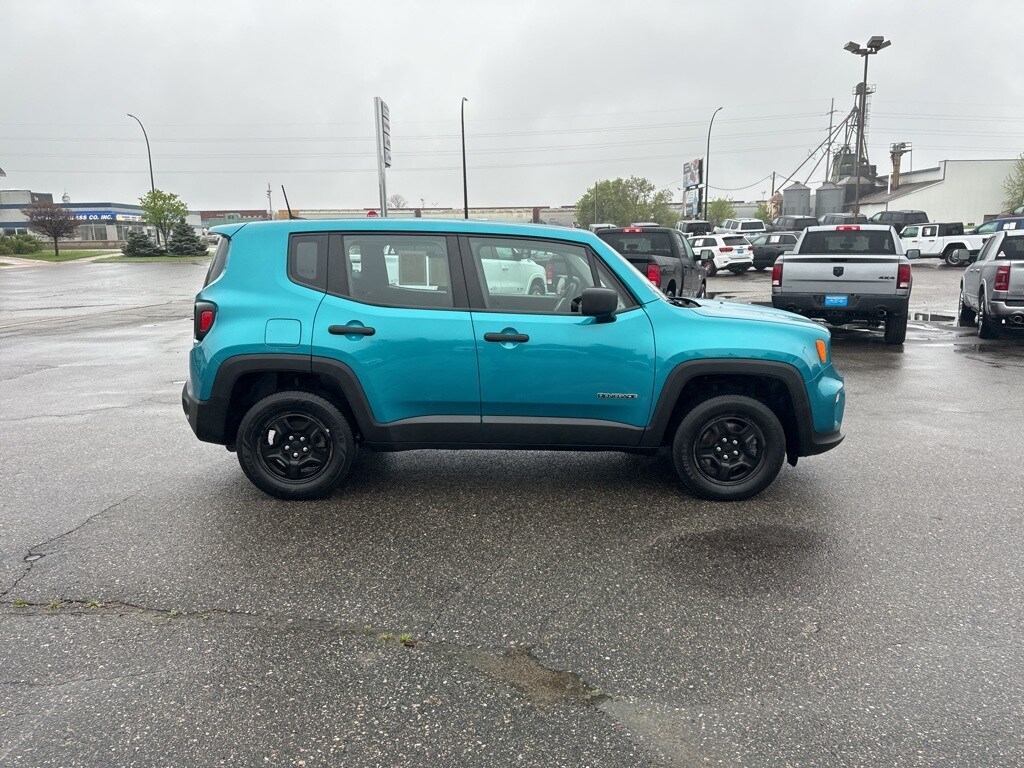 Used 2021 Jeep Renegade Sport with VIN ZACNJDABXMPM33333 for sale in Grand Rapids, Minnesota