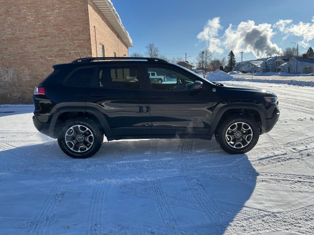 Used 2020 Jeep Cherokee Trailhawk with VIN 1C4PJMBN6LD537304 for sale in Grand Rapids, Minnesota