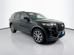 2025 Ford Explorer ST-Line SUV