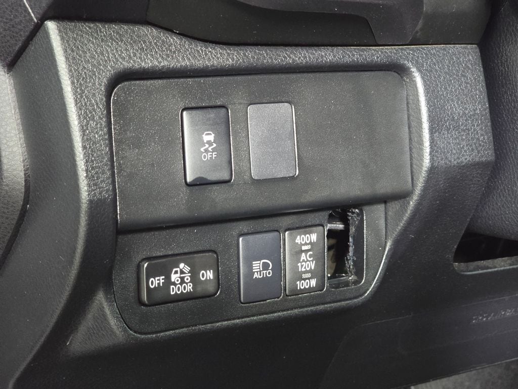 2020 Toyota Tacoma TRD Sport - Photo 20