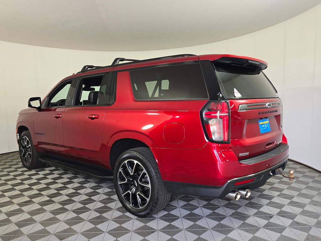 2022 Chevrolet Suburban RST - Photo 6