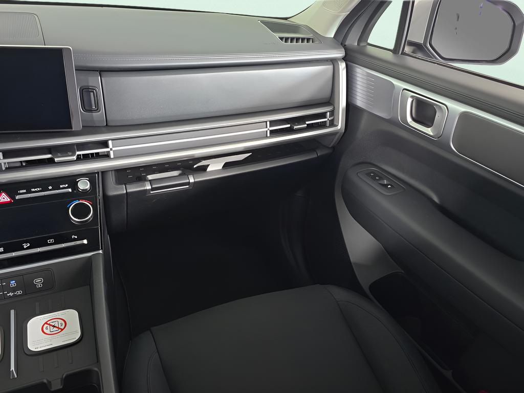 2026 Hyundai Santa Fe SE - Photo 21