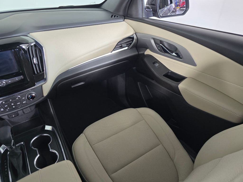 2023 Chevrolet Traverse LS - Photo 22