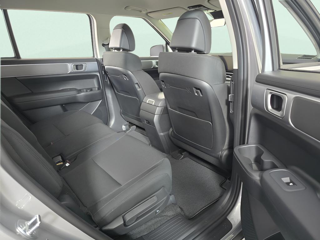 2026 Hyundai Santa Fe SE - Photo 18