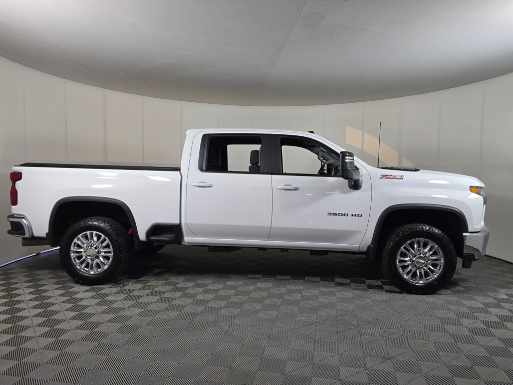 Used 2021 Chevrolet Silverado 3500HD LT with VIN 1GC4YTEY9MF196467 for sale in Baxter, Minnesota