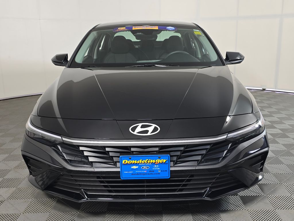 Used 2025 Hyundai Elantra SE with VIN KMHLL4DG2SU898076 for sale in Baxter, Minnesota