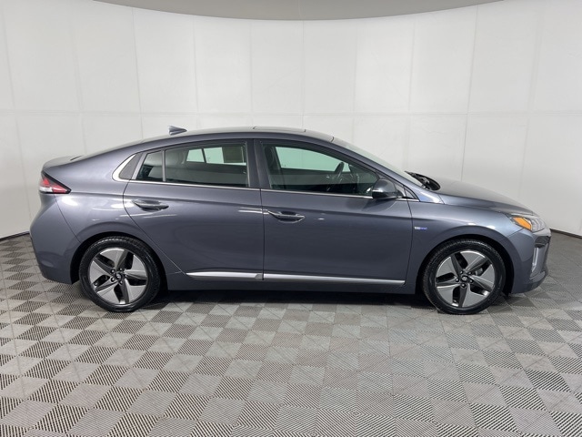 Used 2020 Hyundai IONIQ Limited with VIN KMHC05LC9LU196996 for sale in Baxter, Minnesota