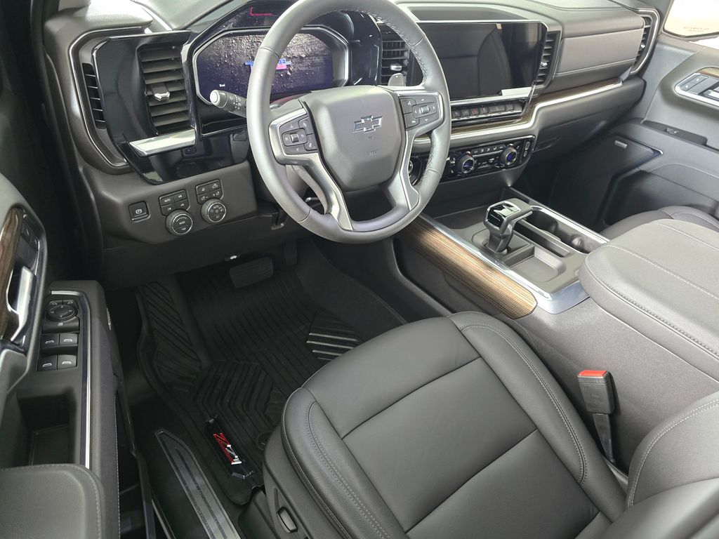2026 Chevrolet Silverado 1500 LT Trail Boss - Photo 10