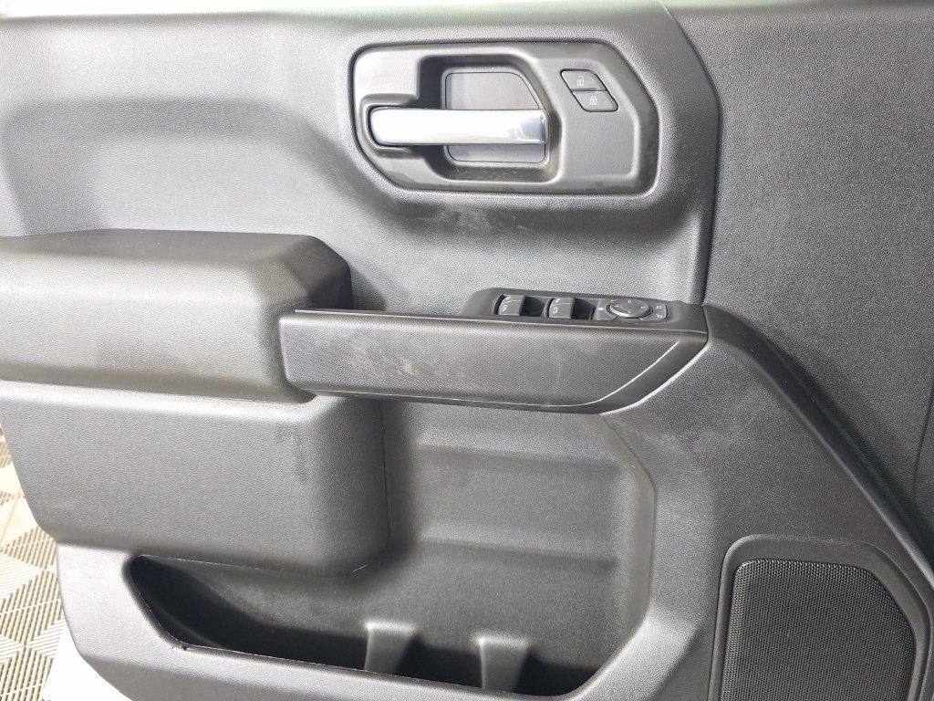 2025 Chevrolet Silverado 1500 Custom - Photo 32