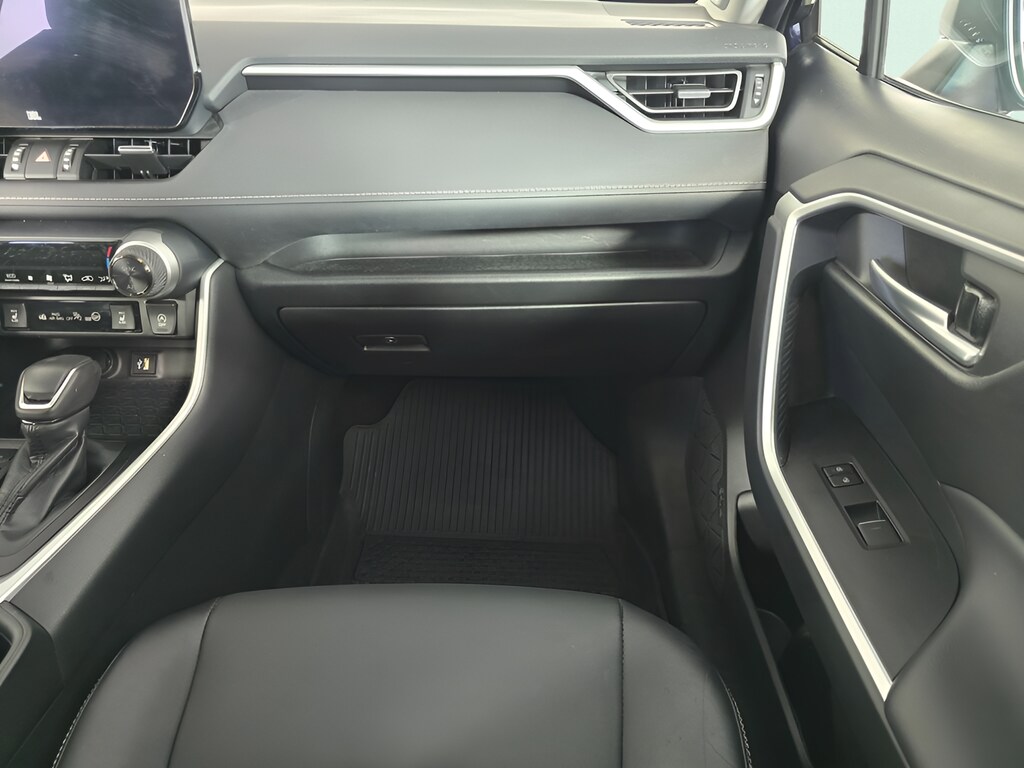 2024 Toyota RAV4 XLE Premium - Photo 20