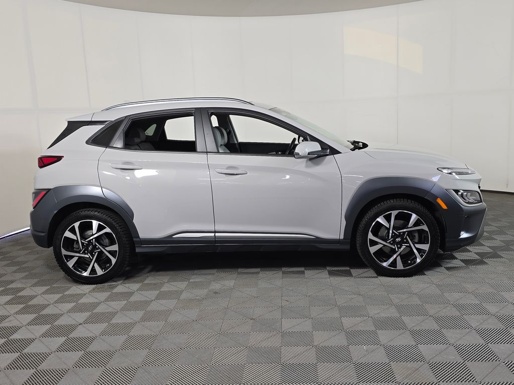 2022 Hyundai Kona Limited - Photo 8