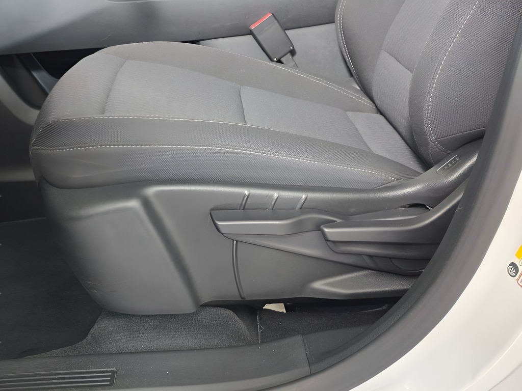 2026 Chevrolet Equinox LT - Photo 12