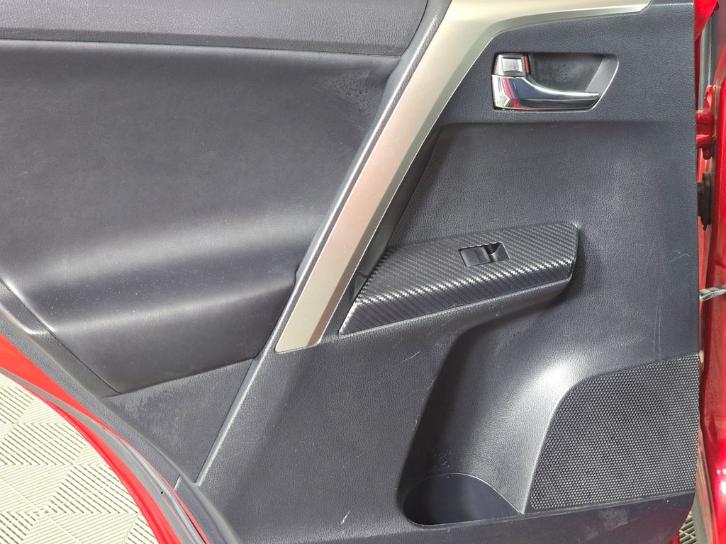 2015 Toyota RAV4 Limited - Photo 34