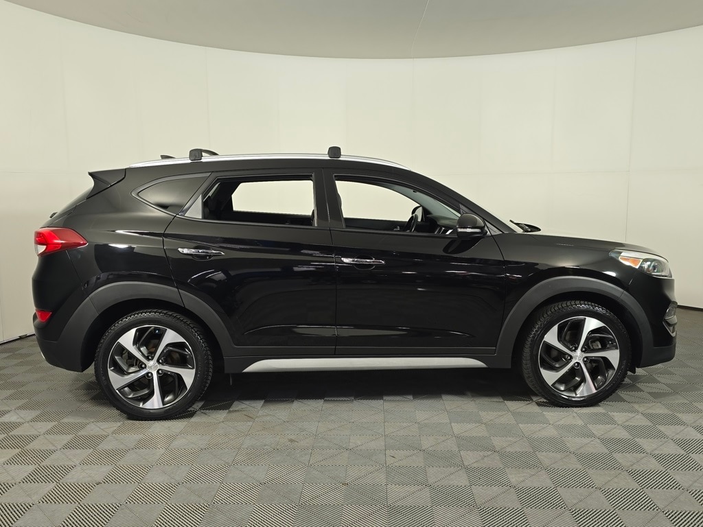 Used 2017 Hyundai Tucson Limited with VIN KM8J3CA28HU430646 for sale in Baxter, Minnesota