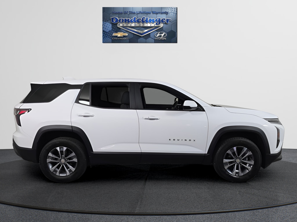 2026 Chevrolet Equinox LT - Photo 8