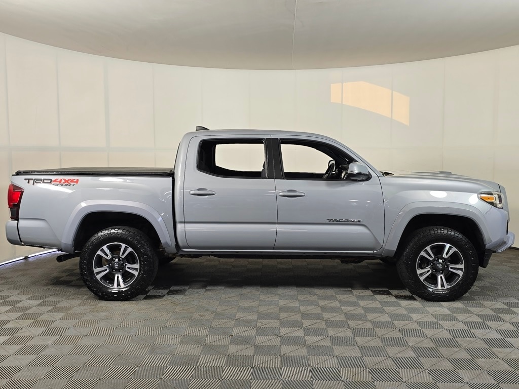Used 2019 Toyota Tacoma TRD Sport with VIN 3TMCZ5AN6KM269789 for sale in Baxter, Minnesota