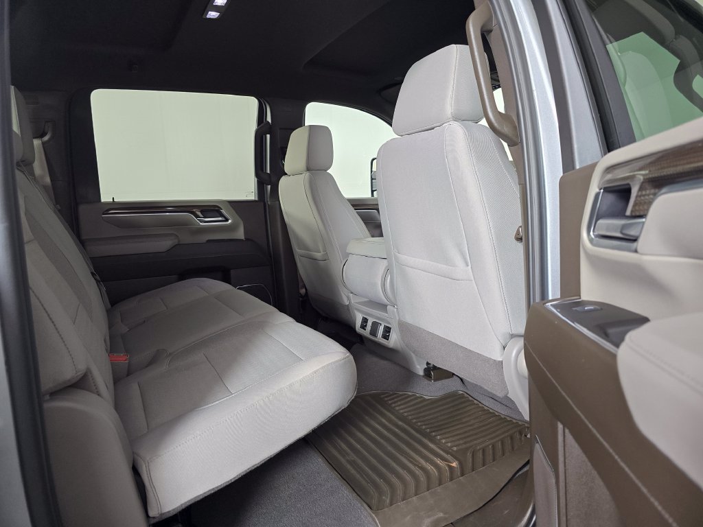 2025 Chevrolet Silverado 3500HD LT - Photo 16