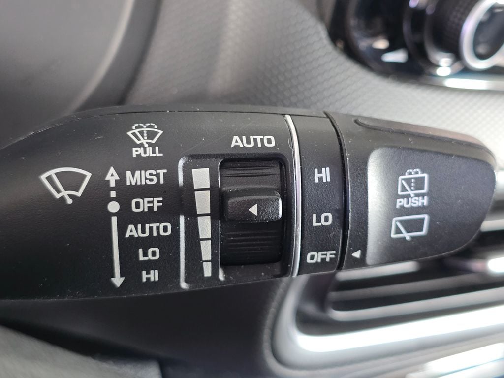 2022 Hyundai Kona Limited - Photo 27