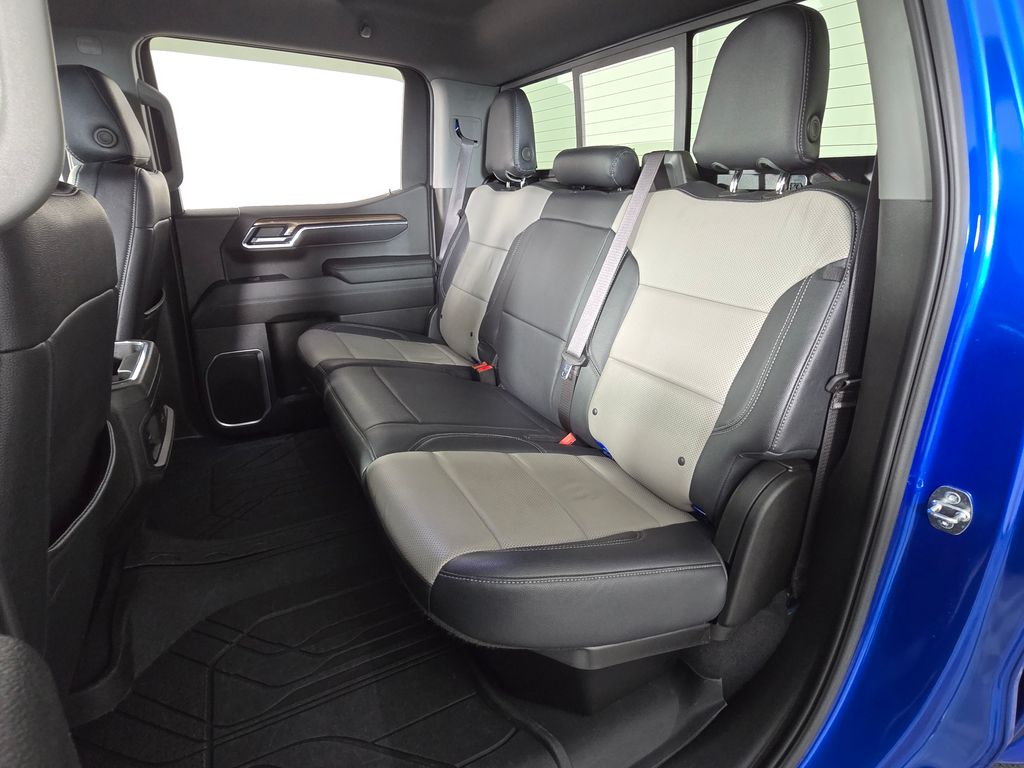 2023 Chevrolet Silverado 1500 RST - Photo 16