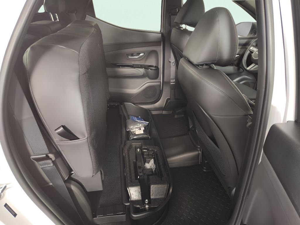 2026 Hyundai Santa Cruz Limited - Photo 30