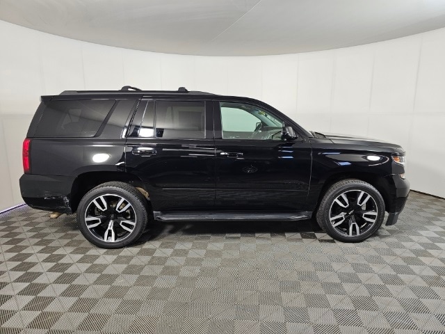 Used 2020 Chevrolet Tahoe Premier with VIN 1GNSKCKJ3LR121557 for sale in Baxter, Minnesota