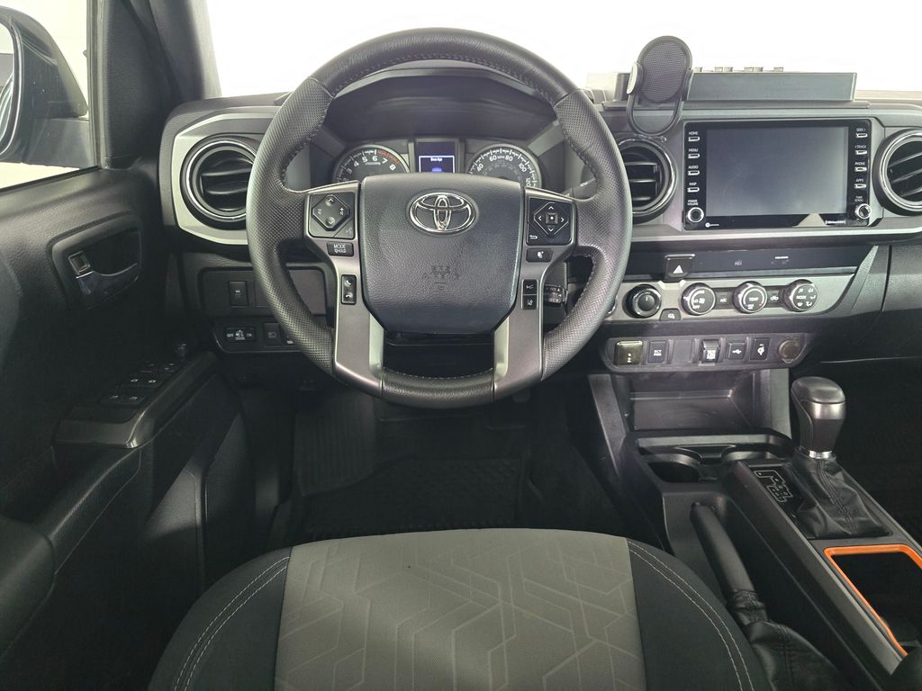 2020 Toyota Tacoma TRD Sport - Photo 18