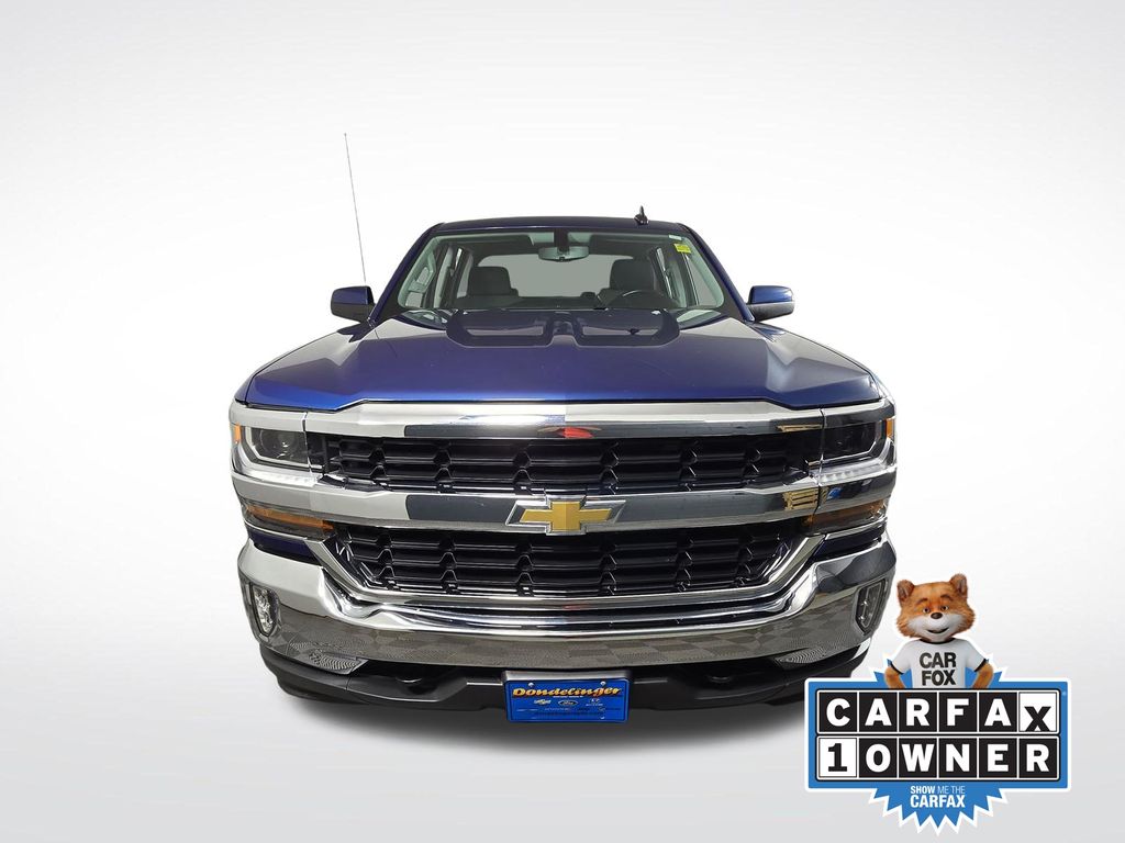 Used 2018 Chevrolet Silverado 1500 LT with VIN 3GCUKREC5JG428856 for sale in Baxter, Minnesota