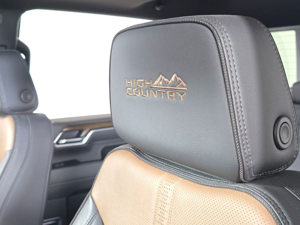2025 Chevrolet Silverado 2500HD High Country - Photo 13