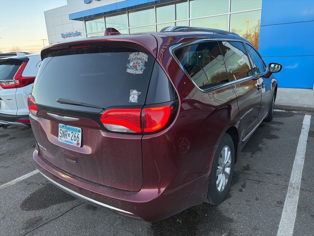 Used 2018 Chrysler Pacifica Touring L Van